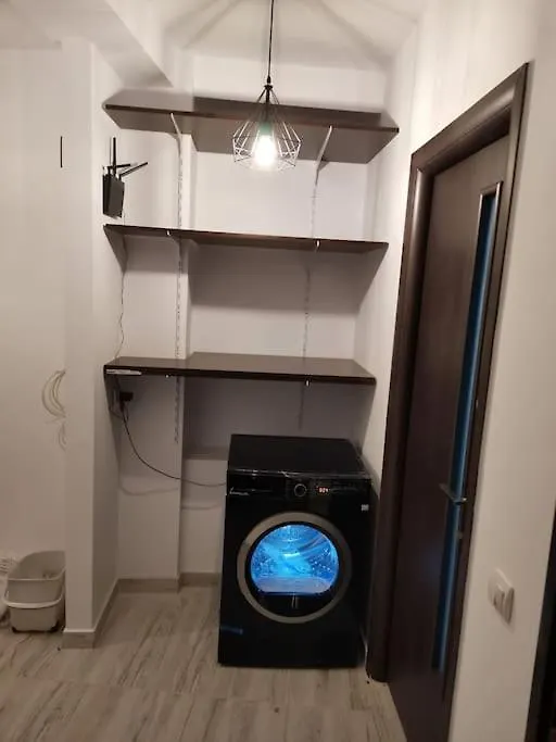 הוילה בוקרשט Big House In North With Ping-Pong Table