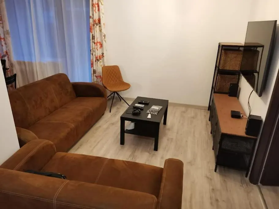 הוילה בוקרשט Big House In North With Ping-Pong Table 0*,  רומניה